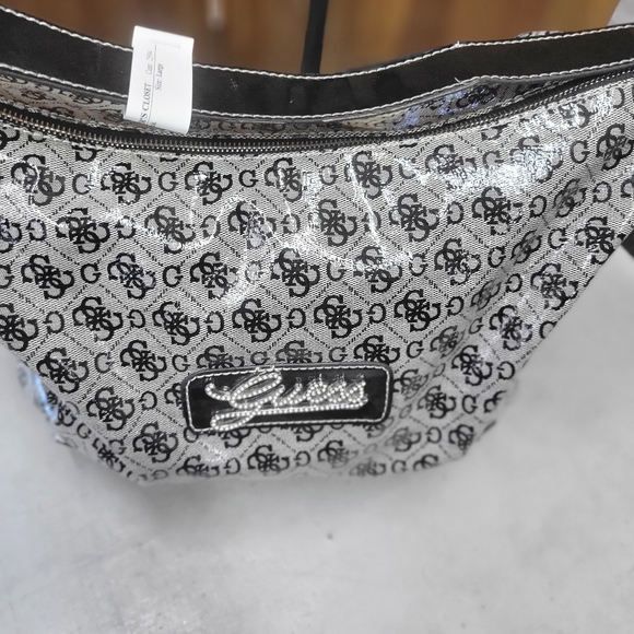 Large GUESS Tote Bag - Picture 5 of 6